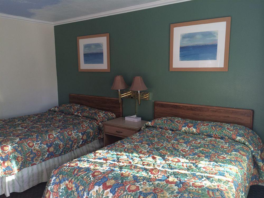 Sandyland Reef Inn Carpinteria Exterior photo