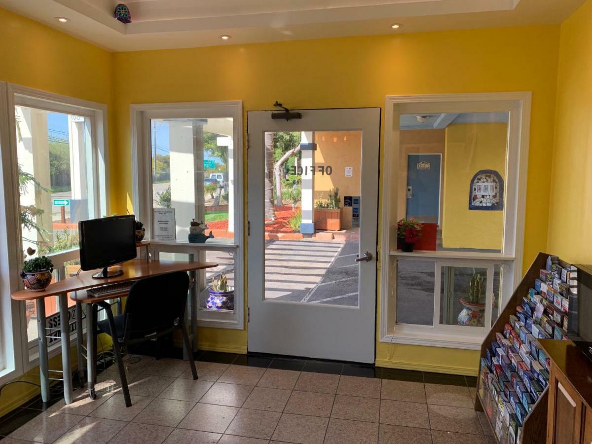Sandyland Reef Inn Carpinteria Exterior photo