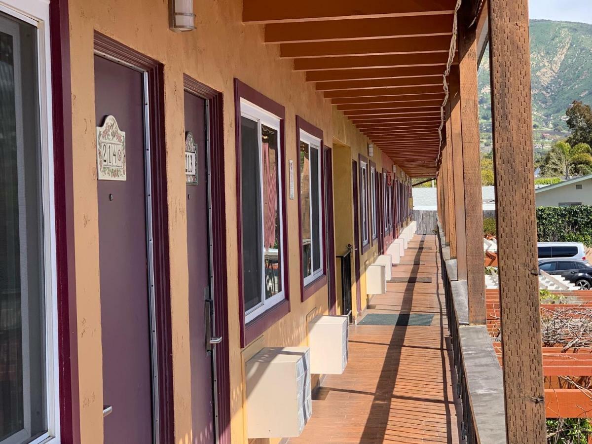 Sandyland Reef Inn Carpinteria Exterior photo